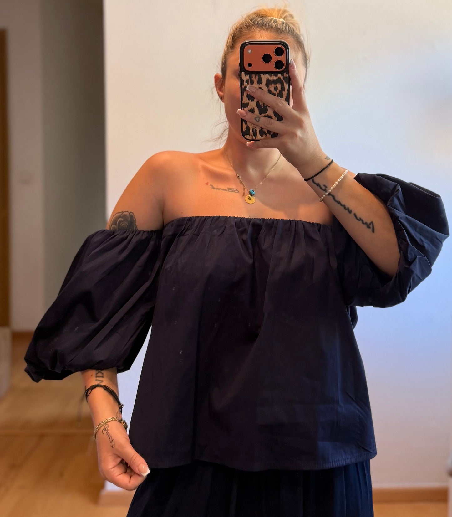 OFF Shoulder Dunkelblau