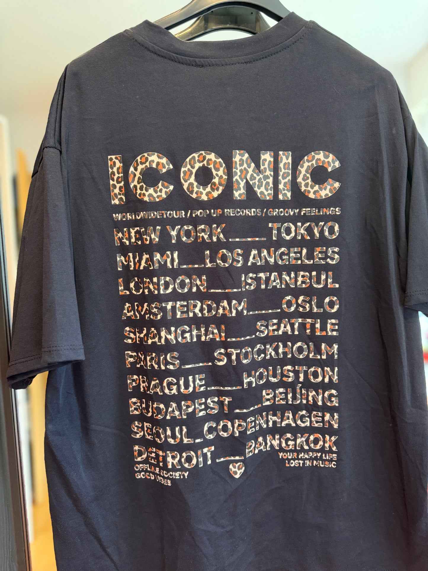 ICONIC Tshirt Black/Leo