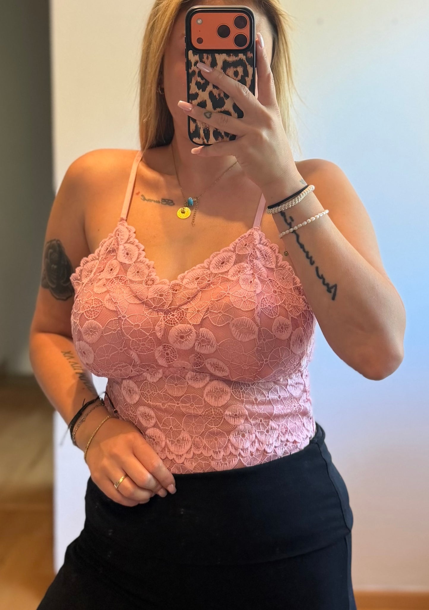 Spitzentop rosa mit Cups