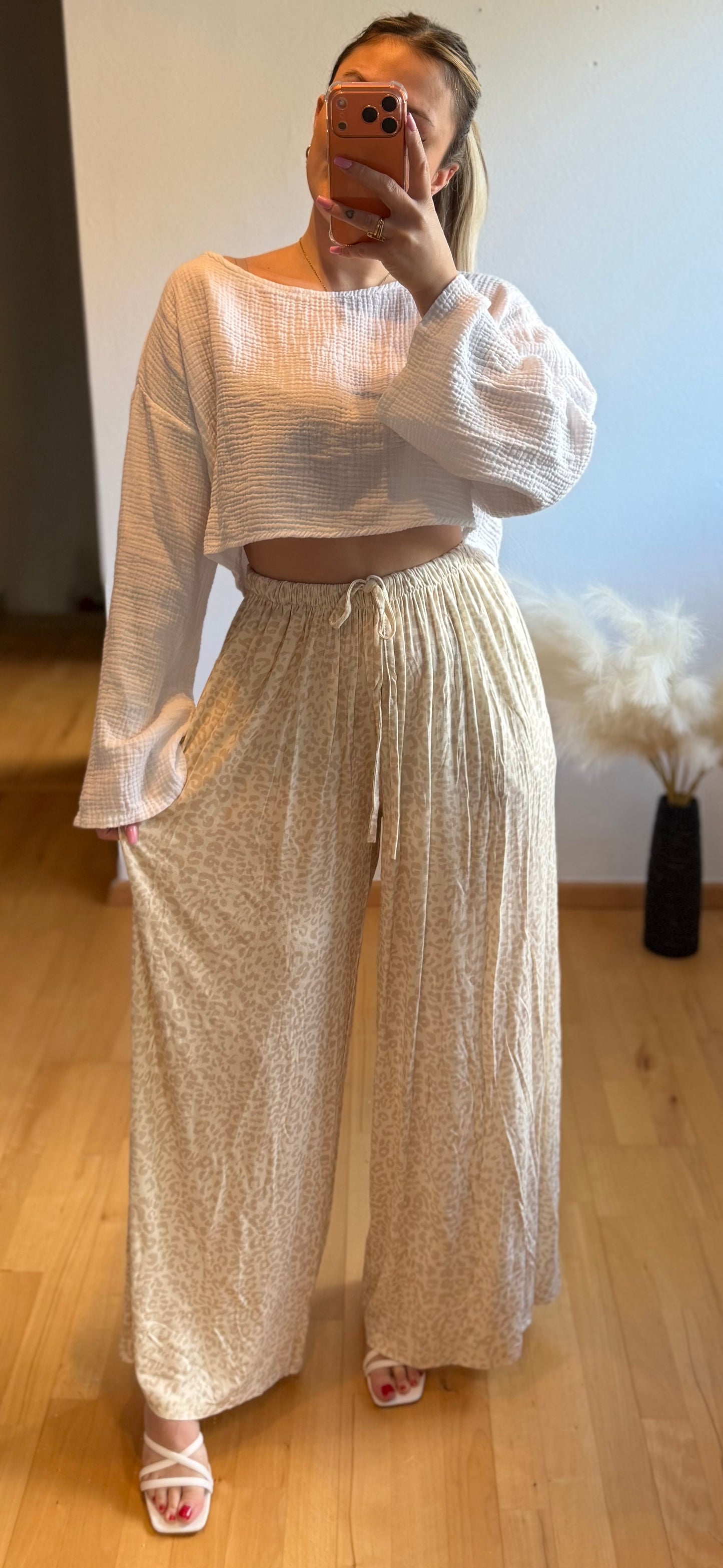 Hose Vika Leo-Beige