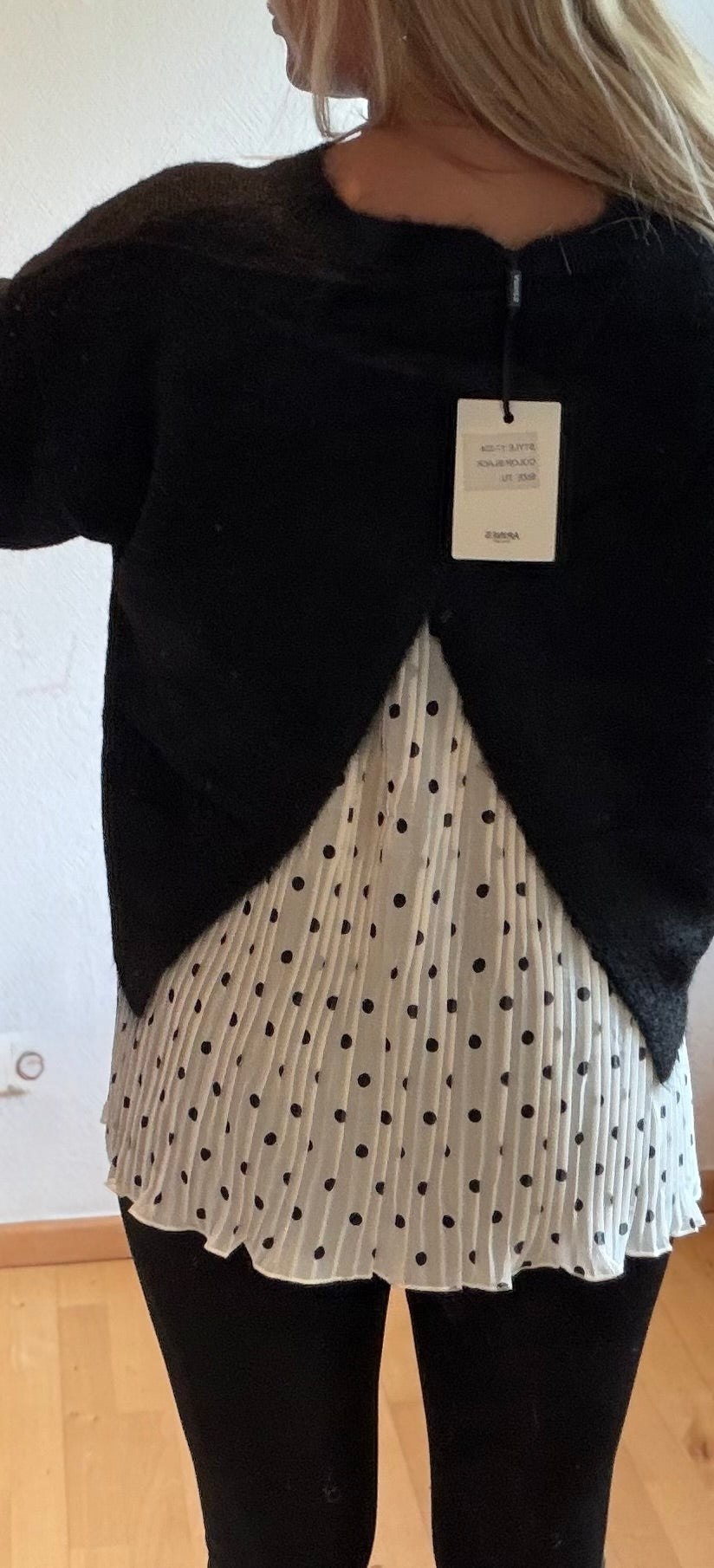 Pully mit Pünktchen Bluse Black