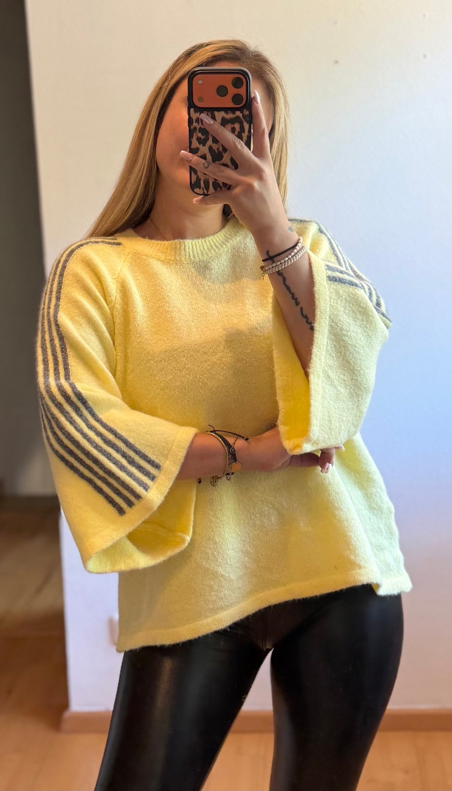 Spitzen Top mit Cups Lila