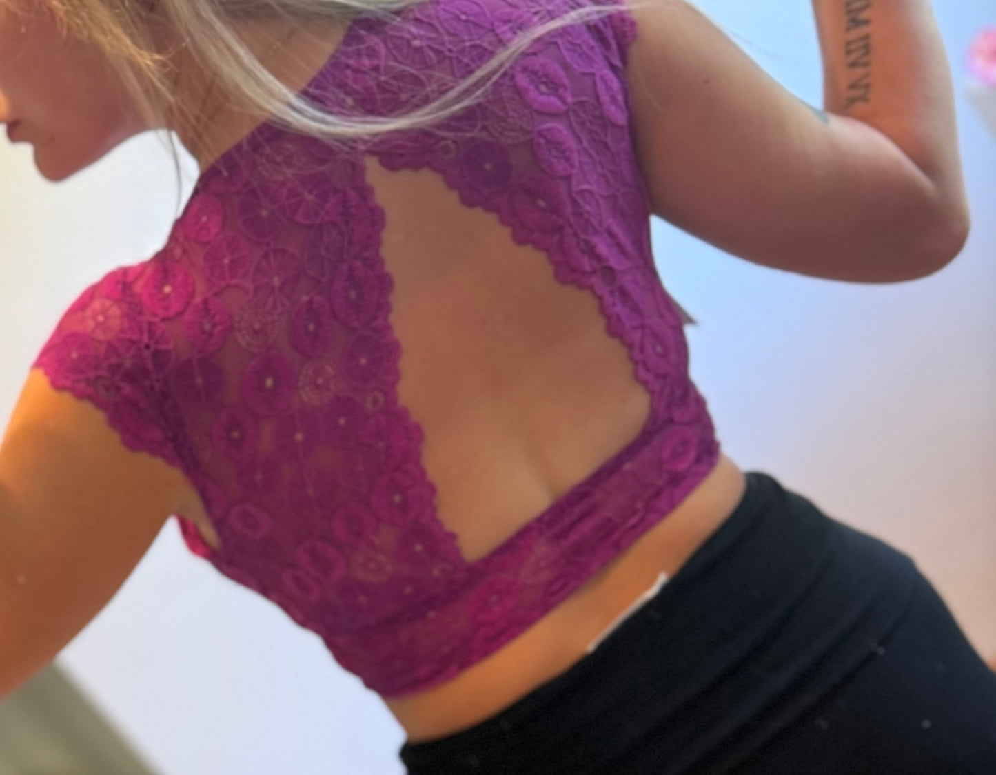 Spitzen Top mit Cups Lila