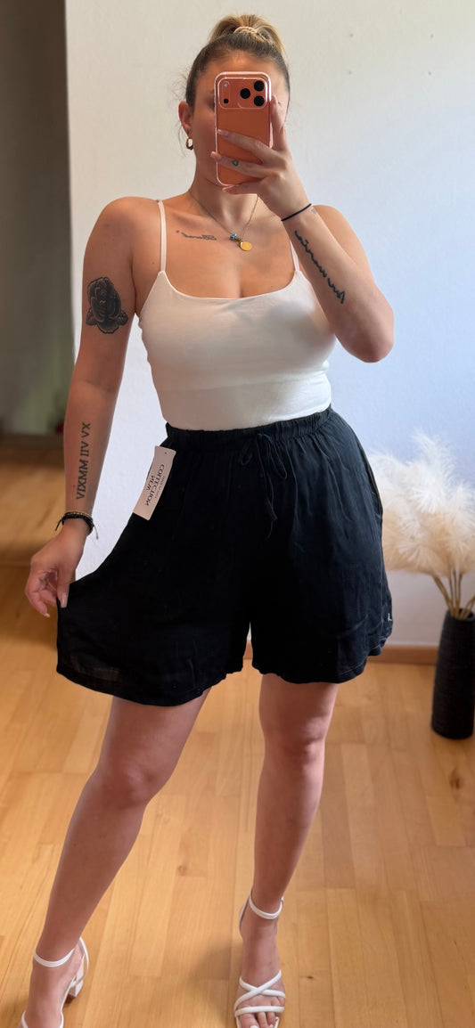 Vika Hose kurz