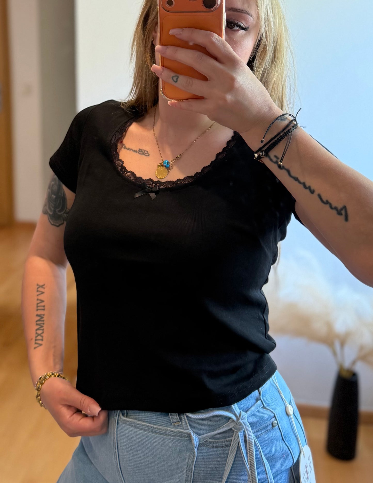 Basic Spitze mit Schleifchen Black
