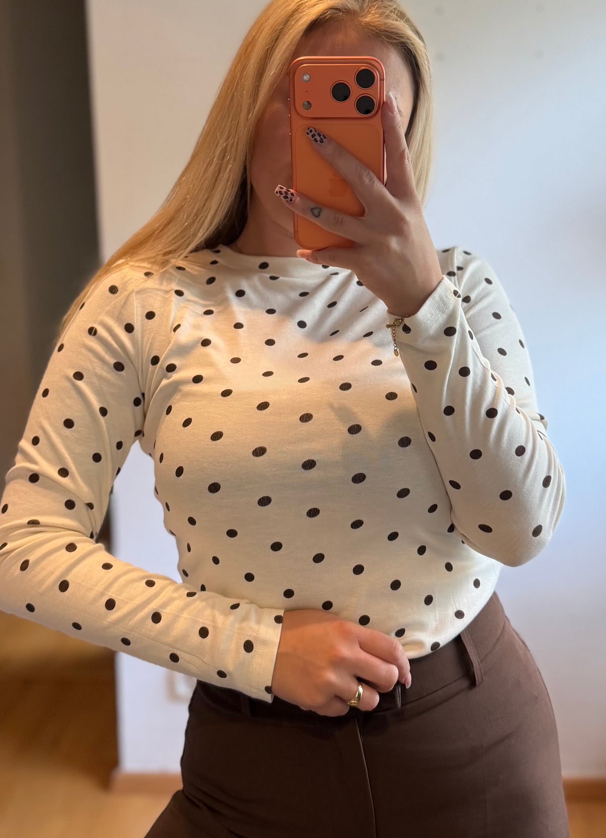 Pünktchen Creme/Braun