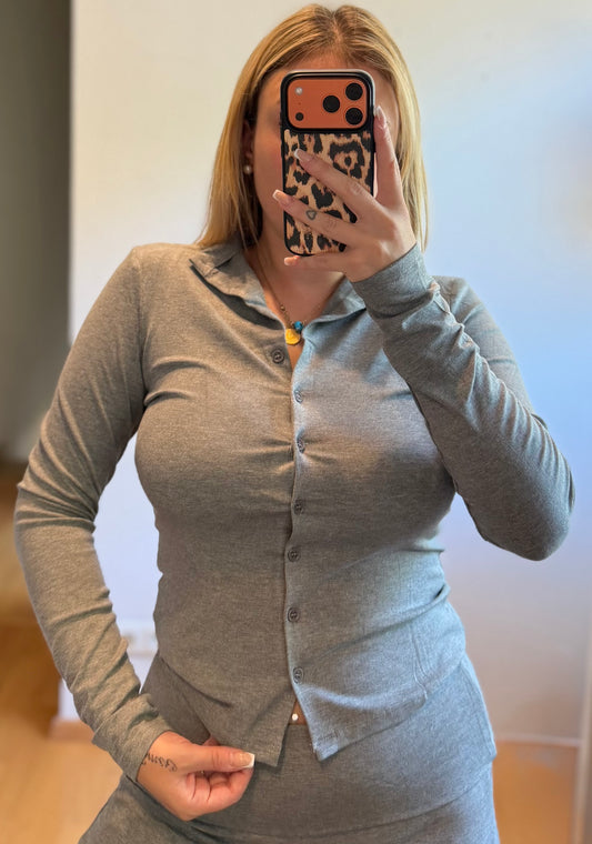 Basic Knöpfchen Grau