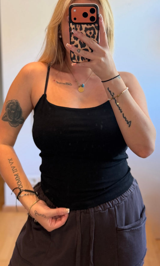 Basic Top Black