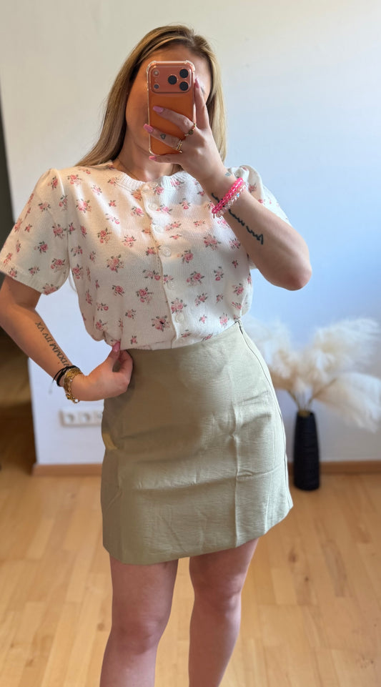 Blumi White