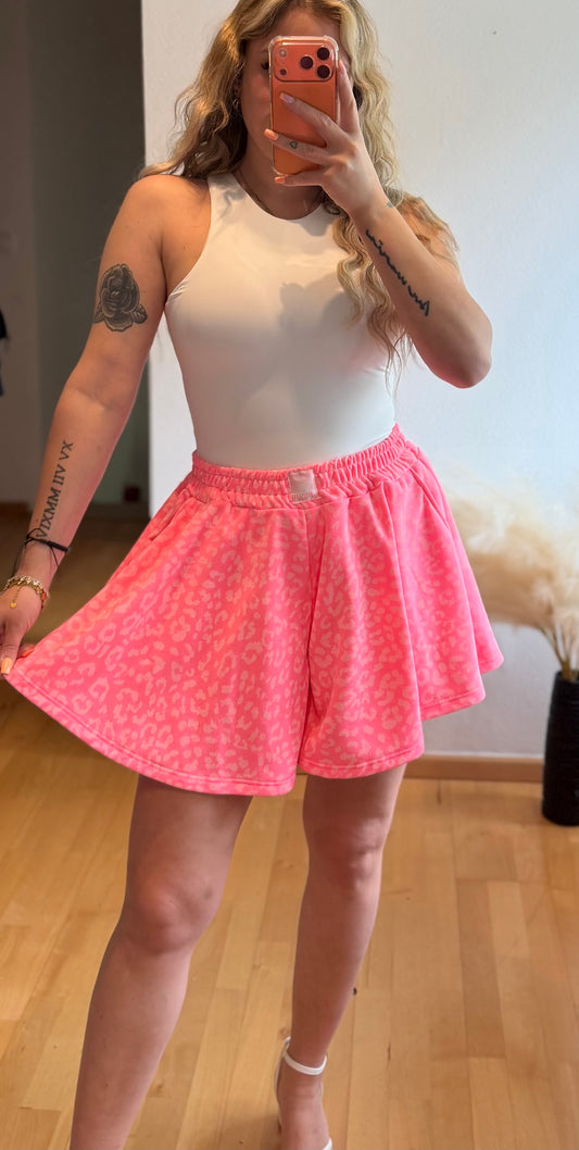 Leo Short Pink