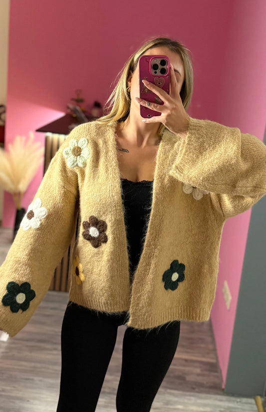 Cardigan Flower