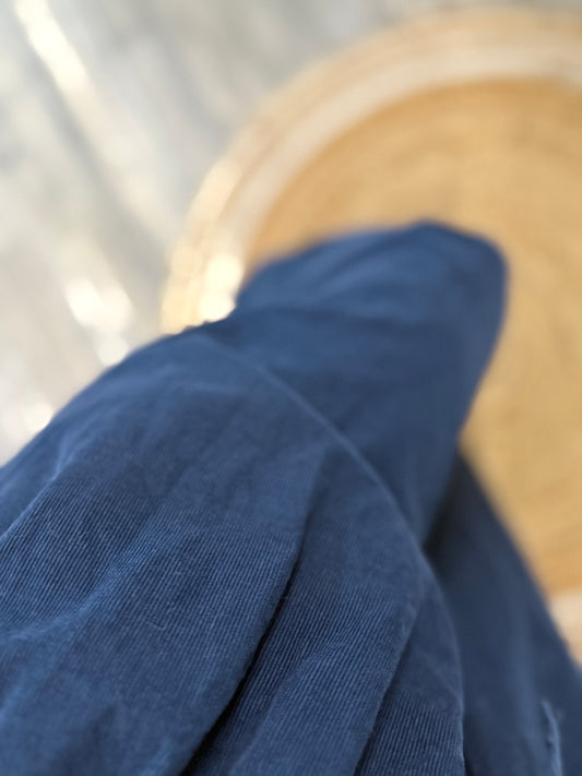 Blaue Stoffhose