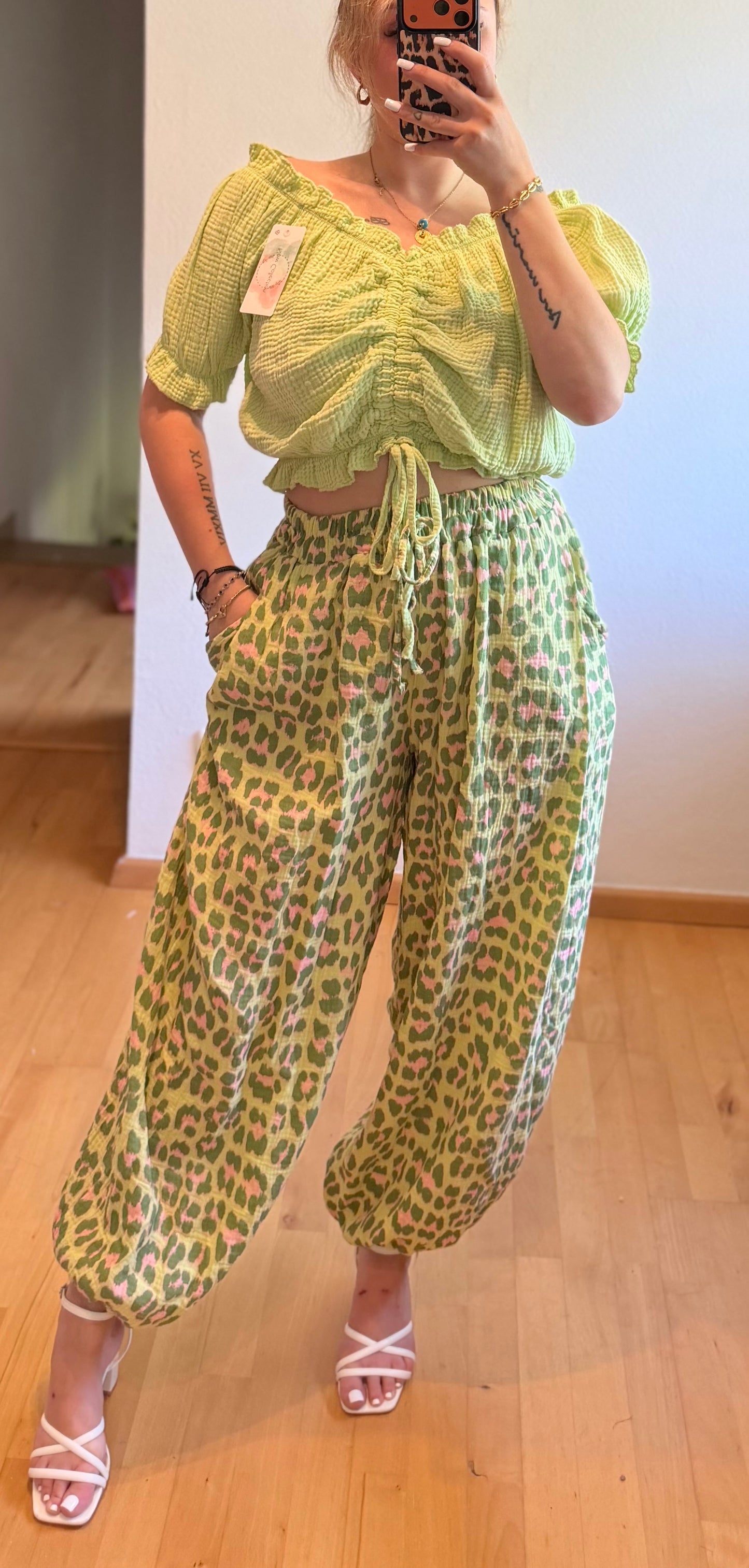 Musselin Leo Hose Matcha