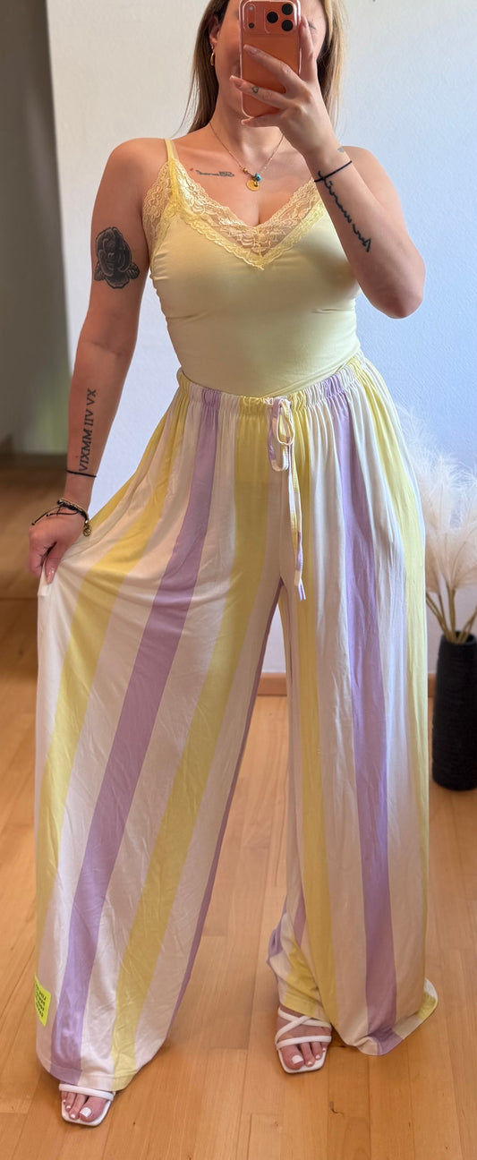 Vika Streifi Flieder