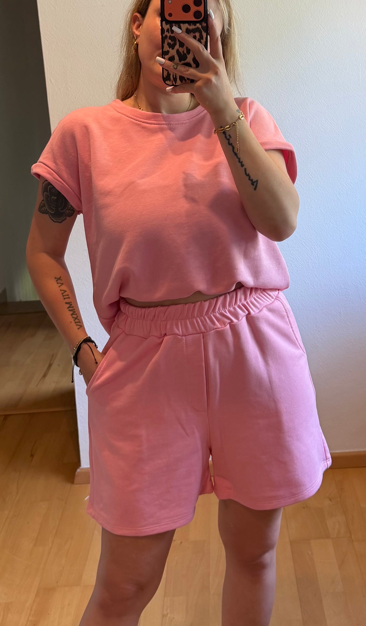 SET rosa